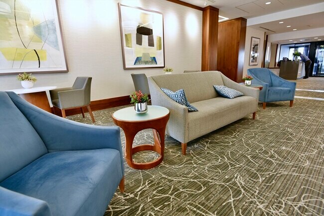Foto del edificio - 8 Whittier Pl
