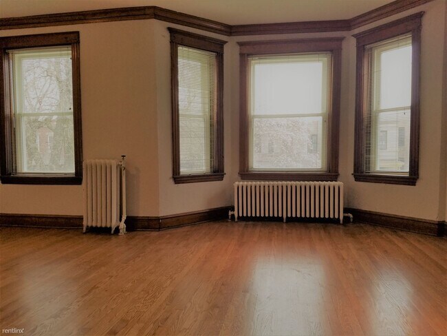 Building Photo - 2711 N Francisco Ave