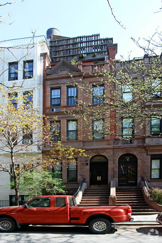 Primary Photo - 153 W 85th St
