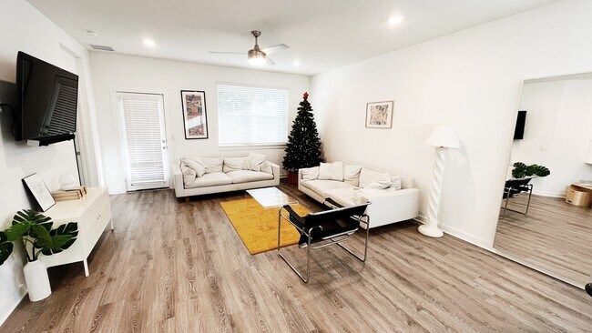 Living Area - 220 Shawi Pass