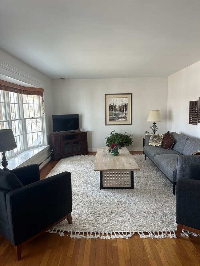 Building Photo - Beautiful Annapolis Home