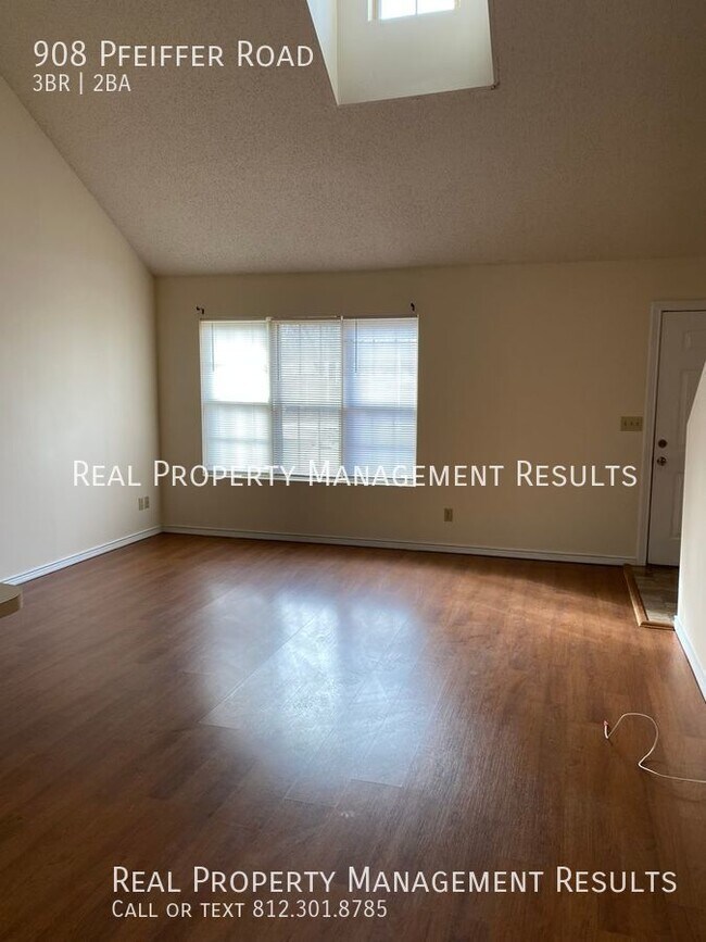 Foto del edificio - 3 Bedroom, 2 Bath Townhouse, Northside