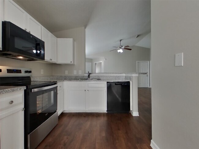 Foto del edificio - 3155 Boynton Dr