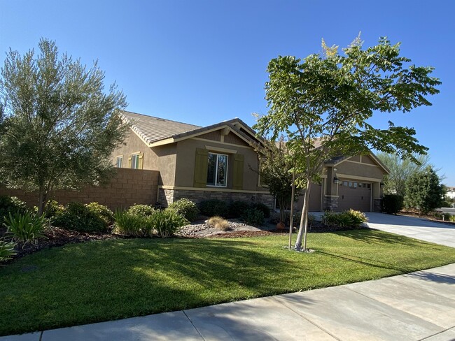 Building Photo - 29537 Glenneyre Way
