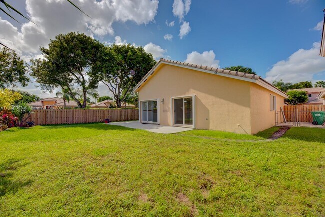 Foto del edificio - 14133 SW 154th Pl