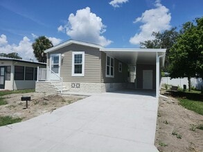 Building Photo - 43 Lake Griffin Dr