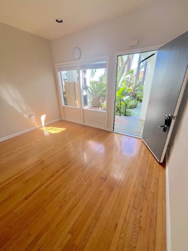 Photo - 250 Cliff Dr House