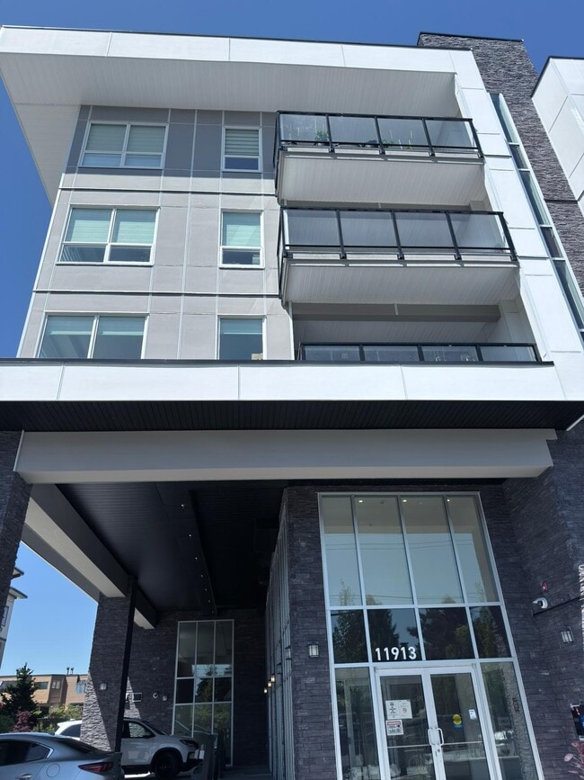 Building Photo - 11913 Burnett St