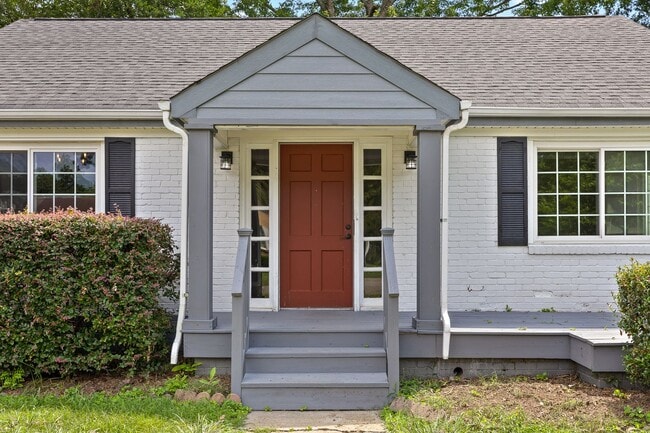 Photo - Charming Belvoir Home - 2 Bed, 1 Bath, 1 C...