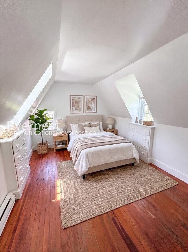 Building Photo - 1 Bed/1 Bath Home with Modern Amenities / Available Now!