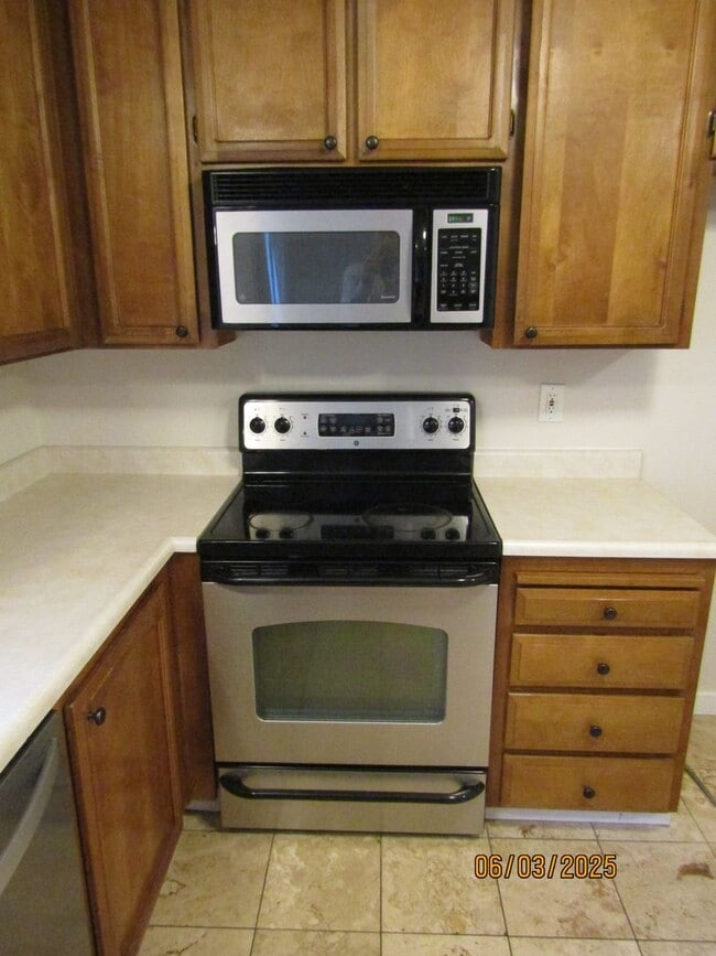 Foto del edificio - $3,250/month. Welcome to Larkfield-Wikiup!...