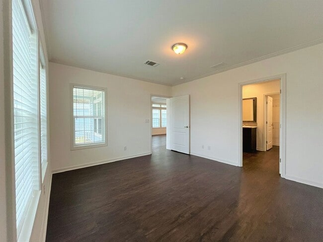 Building Photo - 5461 Bahia Wy