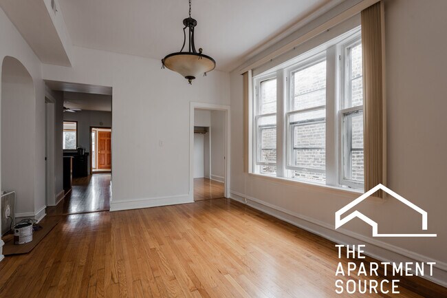 Foto del edificio - 3250 W Potomac Ave