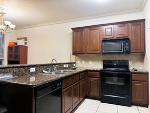Building Photo - 107 Forest Dr Loop