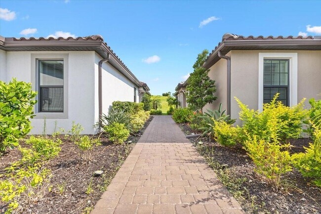 Foto del edificio - 6236 Grandview Hill Ct