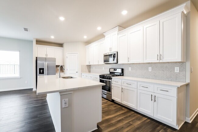 Foto del edificio - 5841 Hackberry Ln