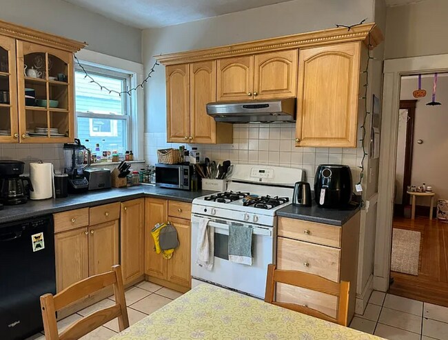 Foto del edificio - 183 College Ave