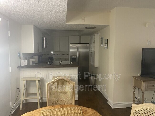 Foto del edificio - 21405 Olean Blvd