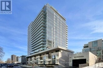 Building Photo - 170 Avenue Rd