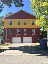 Building Photo - 401 SE 7th Ave