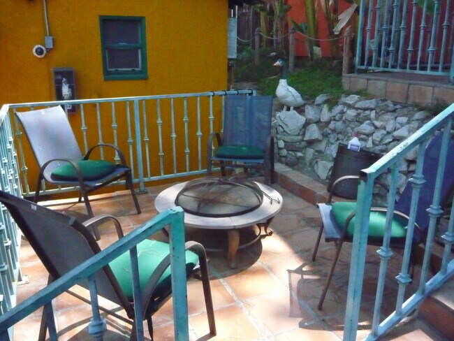 Foto del edificio - 22942 Crespi St