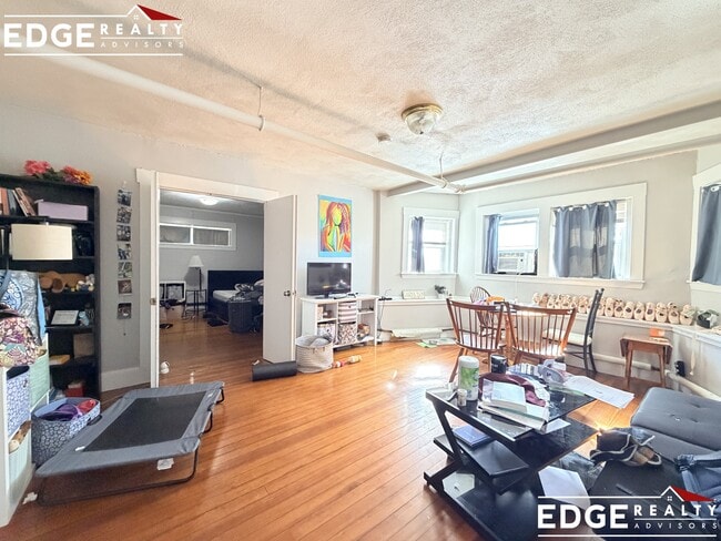 Photo - 1709 Commonwealth Ave Apartment