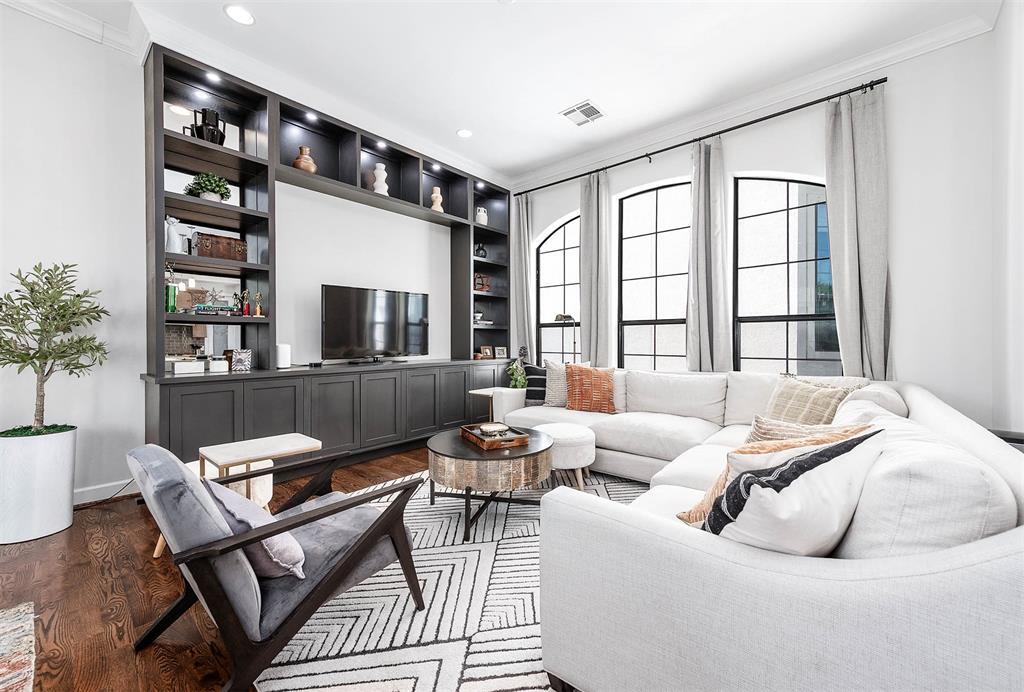 Foto principal - 4707 Jackson St
