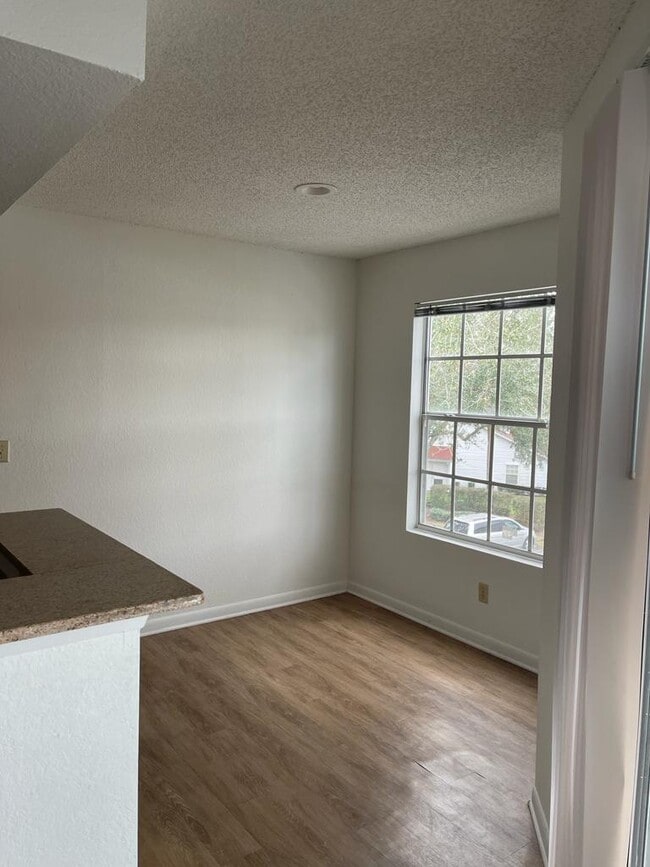 Building Photo - 11574 Westwood Blvd