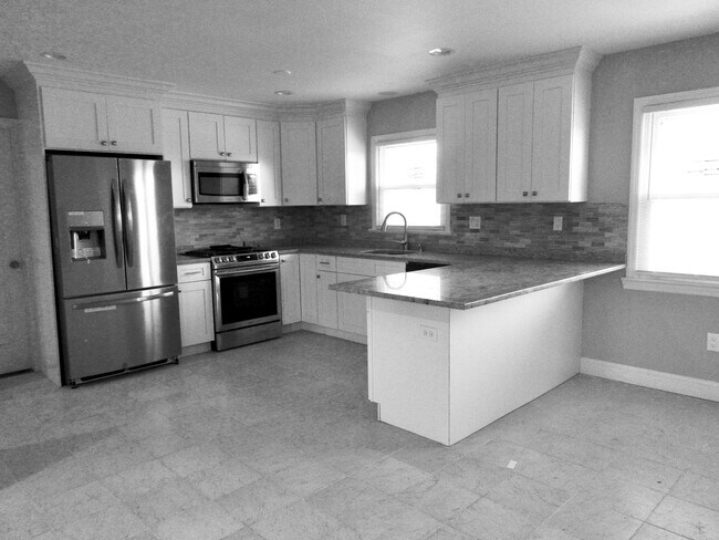 Building Photo - 370 Smithburg Rd