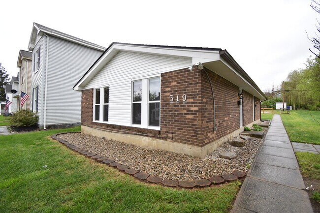 Building Photo - 519 Ross Ave