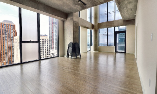 Building Photo - 1319 S Wabash Ave