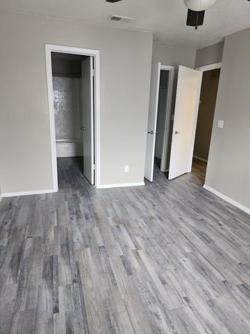 Building Photo - 1105 Park Vista Dr