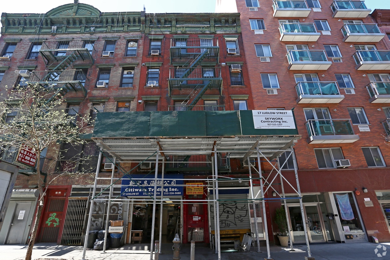 Building Photo - 17 Ludlow St