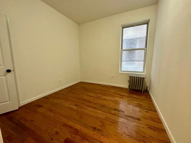 Foto del edificio - 755 Rogers Ave