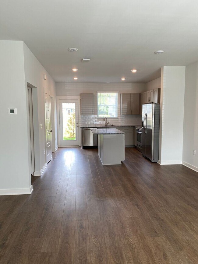 Foto del edificio - 3 br, 2.5 bath House - 1741 Frodo Way