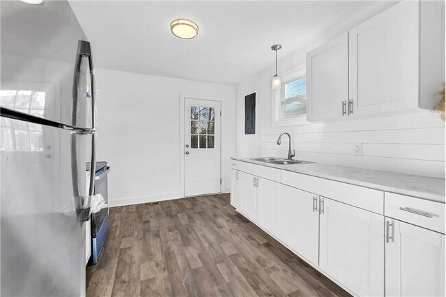 Foto del edificio - 248 Caldwell Ln
