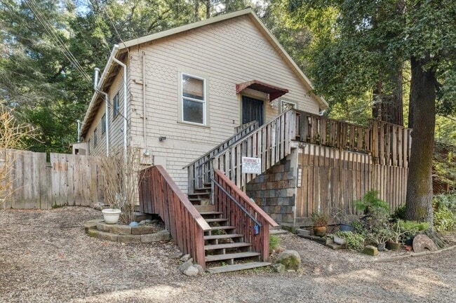 Building Photo - 11349 Alameda Ave