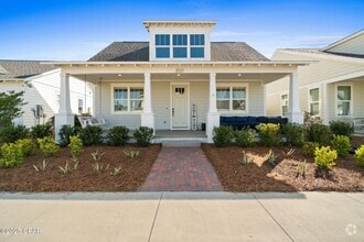 Building Photo - 2121 Sedges Ave