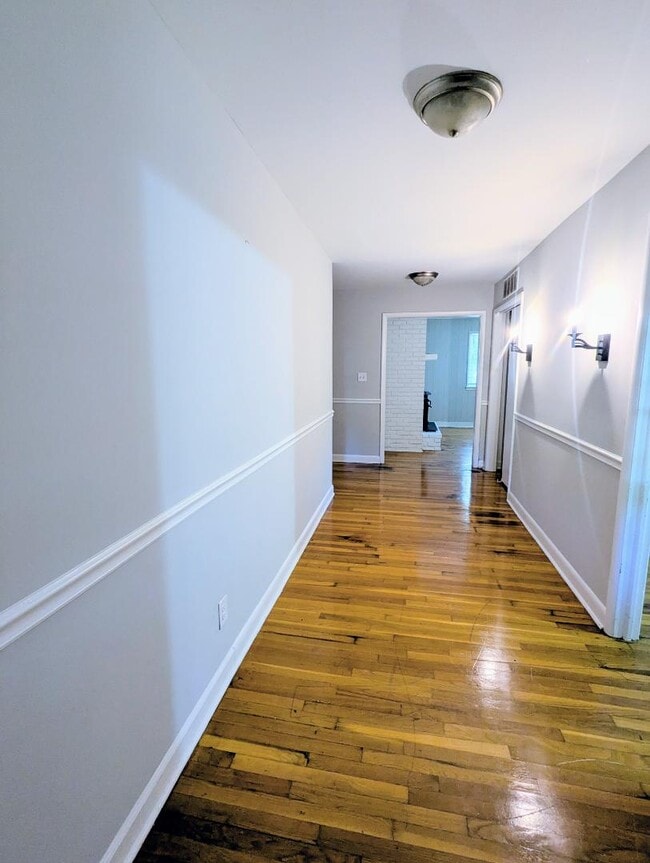 Foto del edificio - 3930 Yarbrough Ave