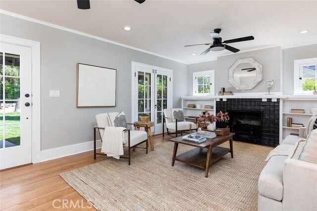 Building Photo - 977 N Hill Ave