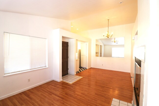 Building Photo - 6982 Gregorich Dr