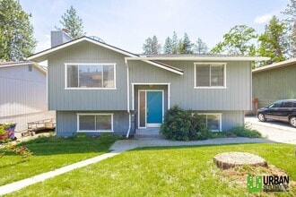 Building Photo - 3928 E 36th Ave