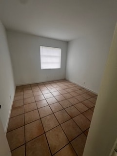 Building Photo - 717 NE 13th Ct