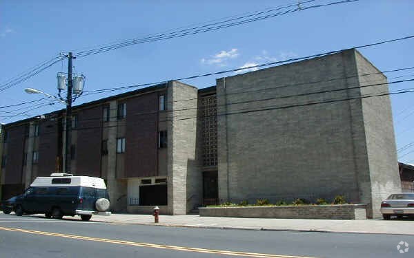 Foto del edificio - 610 Palisade Ave
