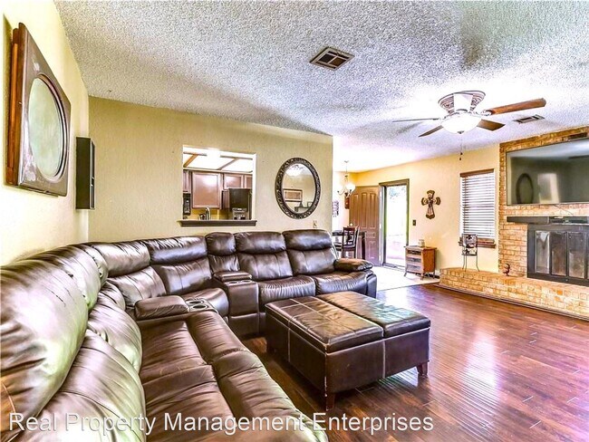 Foto del edificio - 3 br, 2 bath House - 516 Ridgecrest Rd