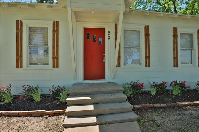 Building Photo - 6402 Stratton St