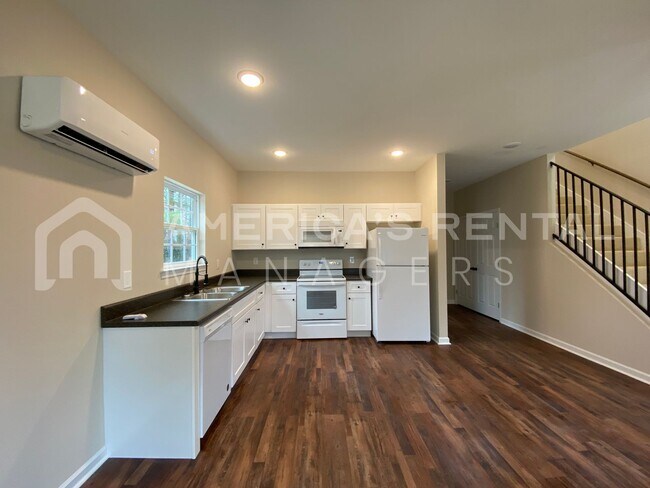 Building Photo - Home for Rent in Cullman! Sign a 13 month ...