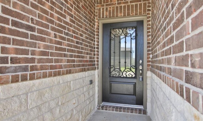 Building Photo - 31423 Elmgrove Knl Dr