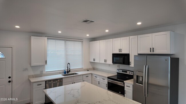 Foto del edificio - 1109 W Broadway Rd