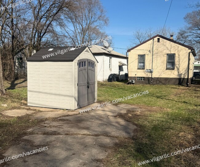 Building Photo - Newly Renovated 2-Bedroom • 1-Bathroom Home